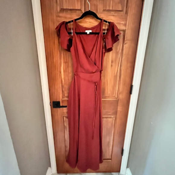 Nine West Flounce Cold-Shoulder Maxi Dress - Picture 5 of 9